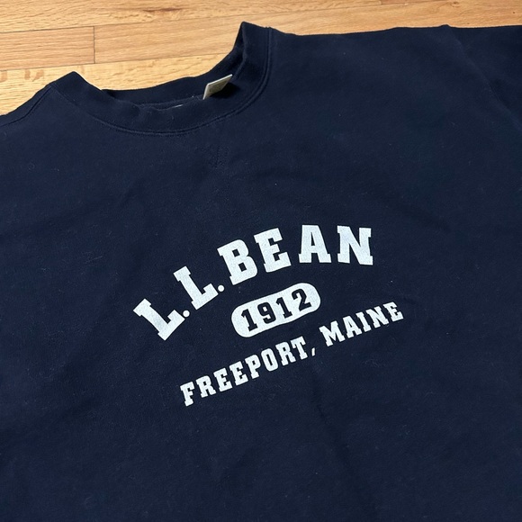 Vintage L.L. Bean Spellout Crewneck - Picture 3 of 8